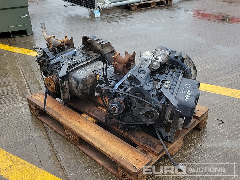 Yanmar 3 Cylinder Engine (2 of) - Двигател: снимка 3 Yanmar 3 Cylinder Engine (2 of) - Двигател: снимка 3
