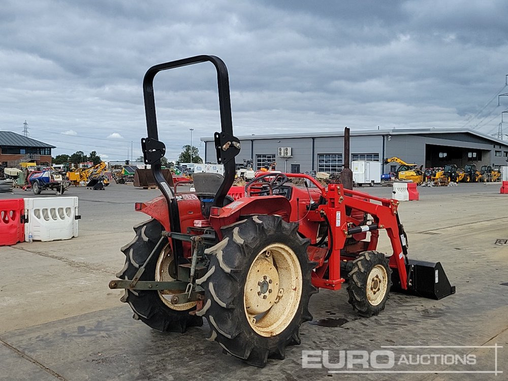 Yanmar YM2402D - Малък трактор: снимка 5 Yanmar YM2402D - Малък трактор: снимка 5