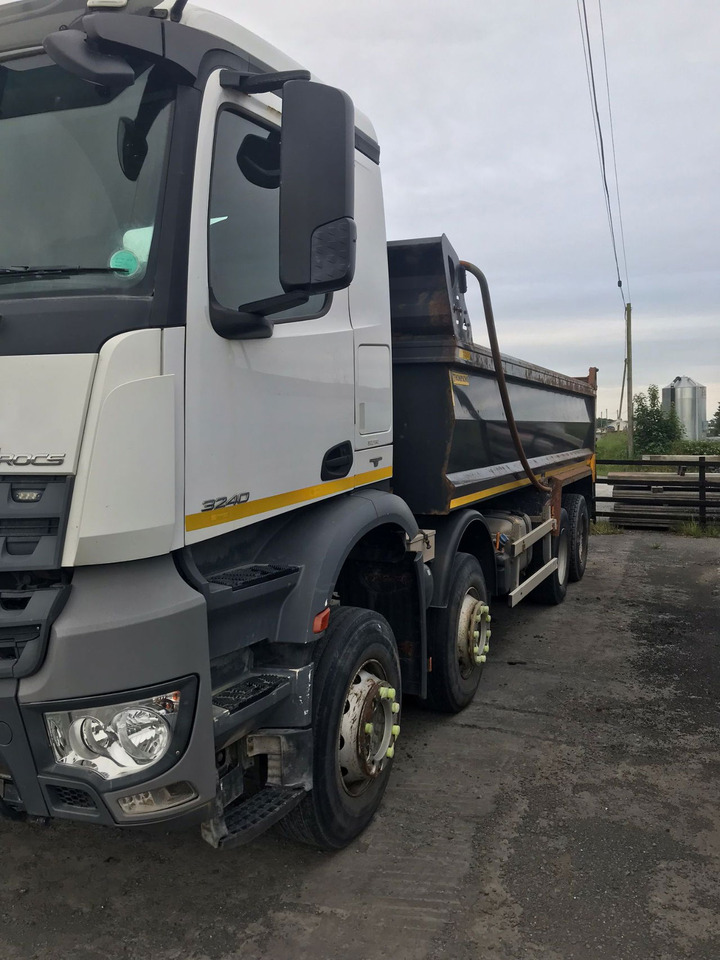 Mercedes-Benz Actros 3240 Tipper - Самосвал камион: снимка 4 Mercedes-Benz Actros 3240 Tipper - Самосвал камион: снимка 4