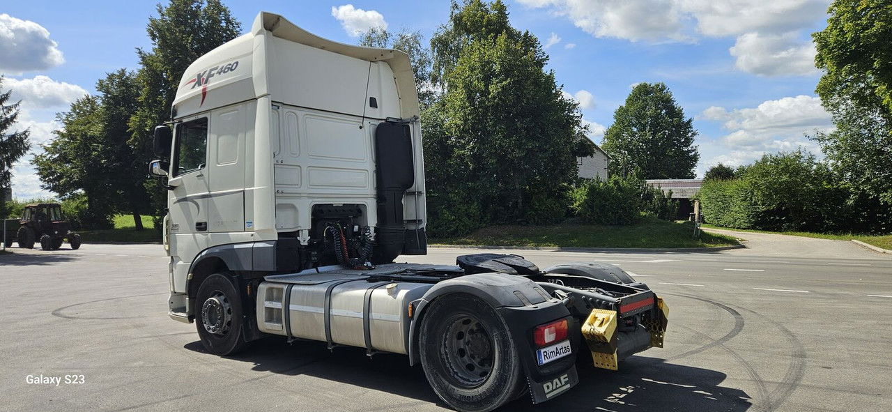 Влекач DAF XF 105.460: снимка 15