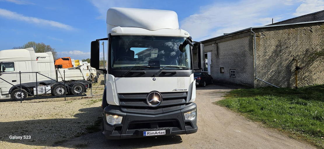 Влекач Mercedes-Benz Actros 2540: снимка 6