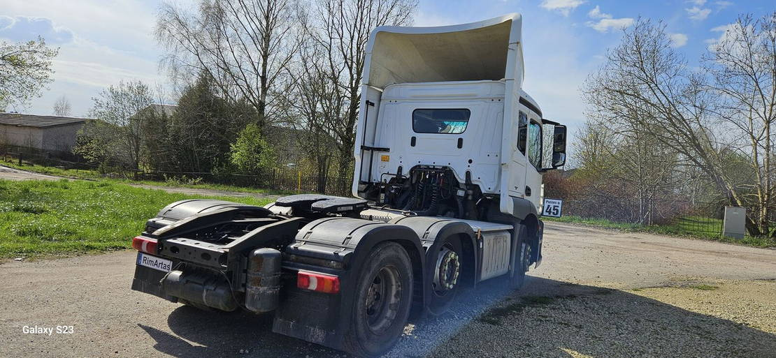 Влекач Mercedes-Benz Actros 2540: снимка 15