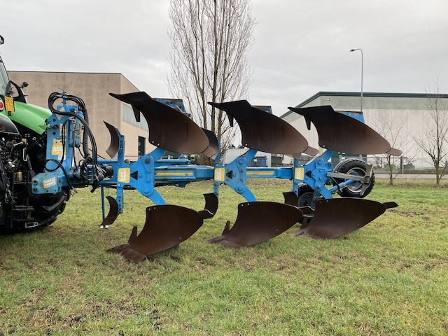 Aratro trivomere Annovi - Плуг: снимка 1 Aratro trivomere Annovi - Плуг: снимка 1