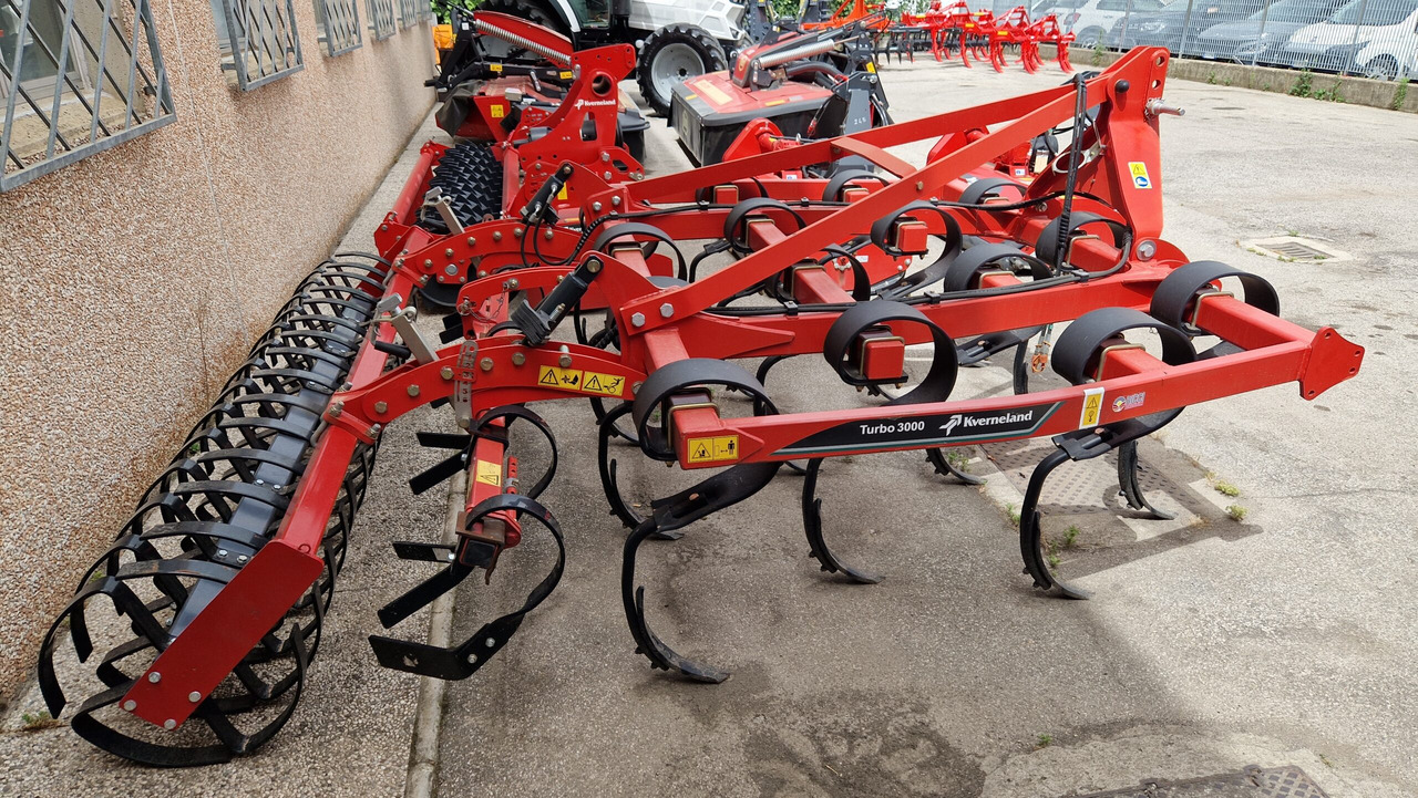 Coltivatore Kverneland Turbo 3000 - Култиватор: снимка 1 Coltivatore Kverneland Turbo 3000 - Култиватор: снимка 1
