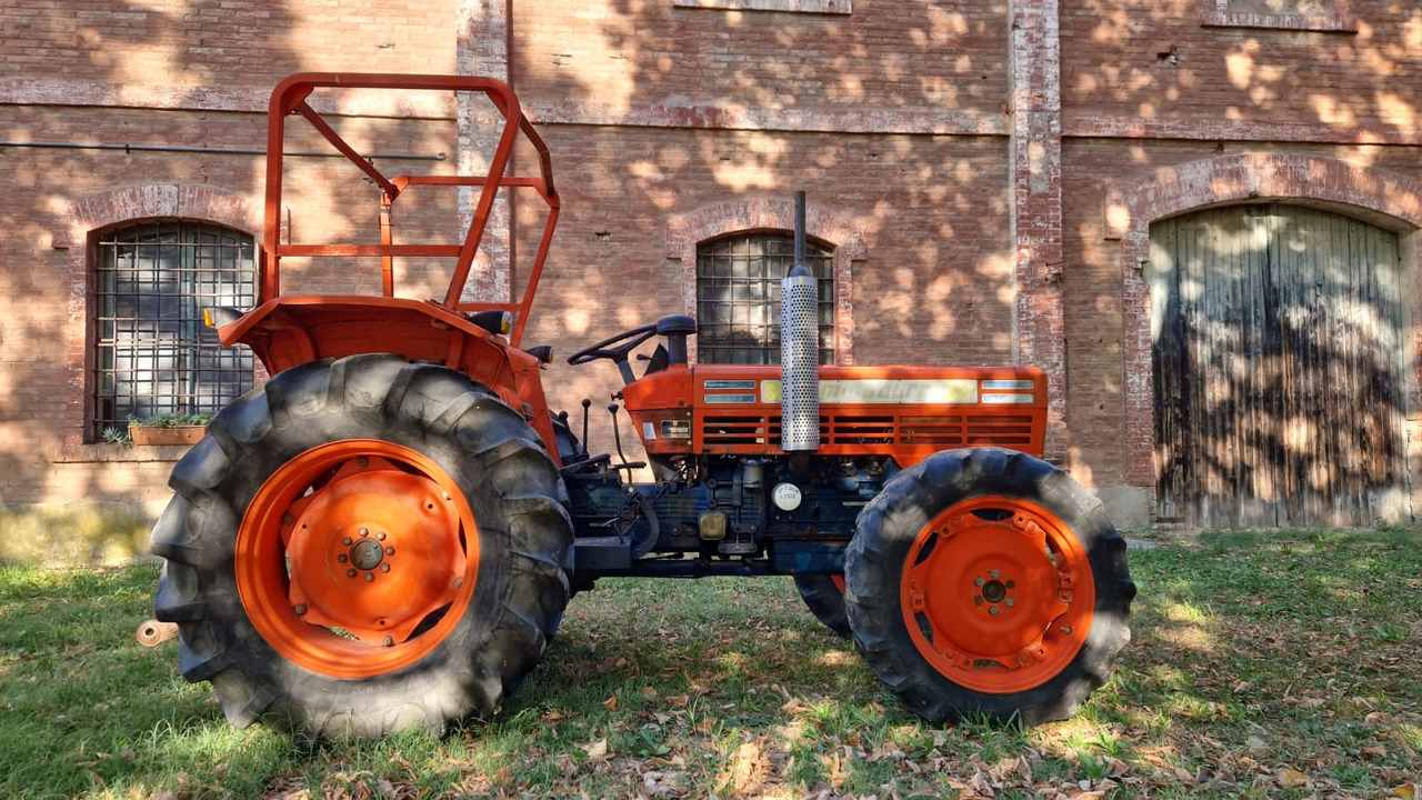 Trattore usato Same MINITAURUS 60 Synchro - Трактор: снимка 2 Trattore usato Same MINITAURUS 60 Synchro - Трактор: снимка 2