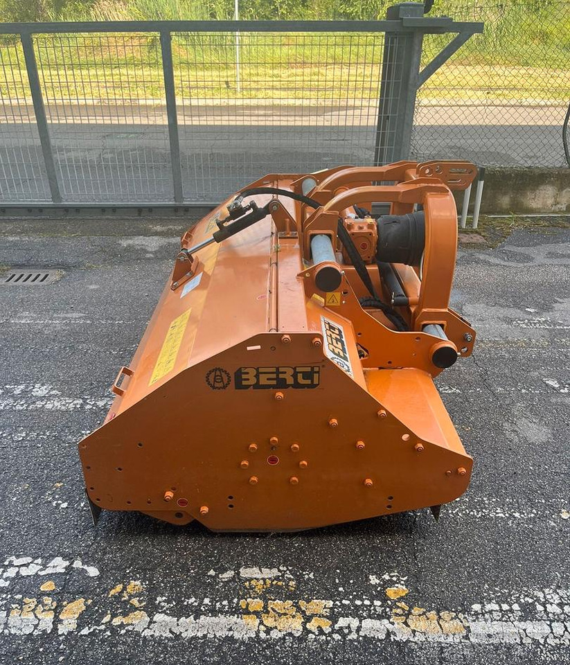 Trincia usata Berti Land/s 230 - Косачка-шредер: снимка 4 Trincia usata Berti Land/s 230 - Косачка-шредер: снимка 4