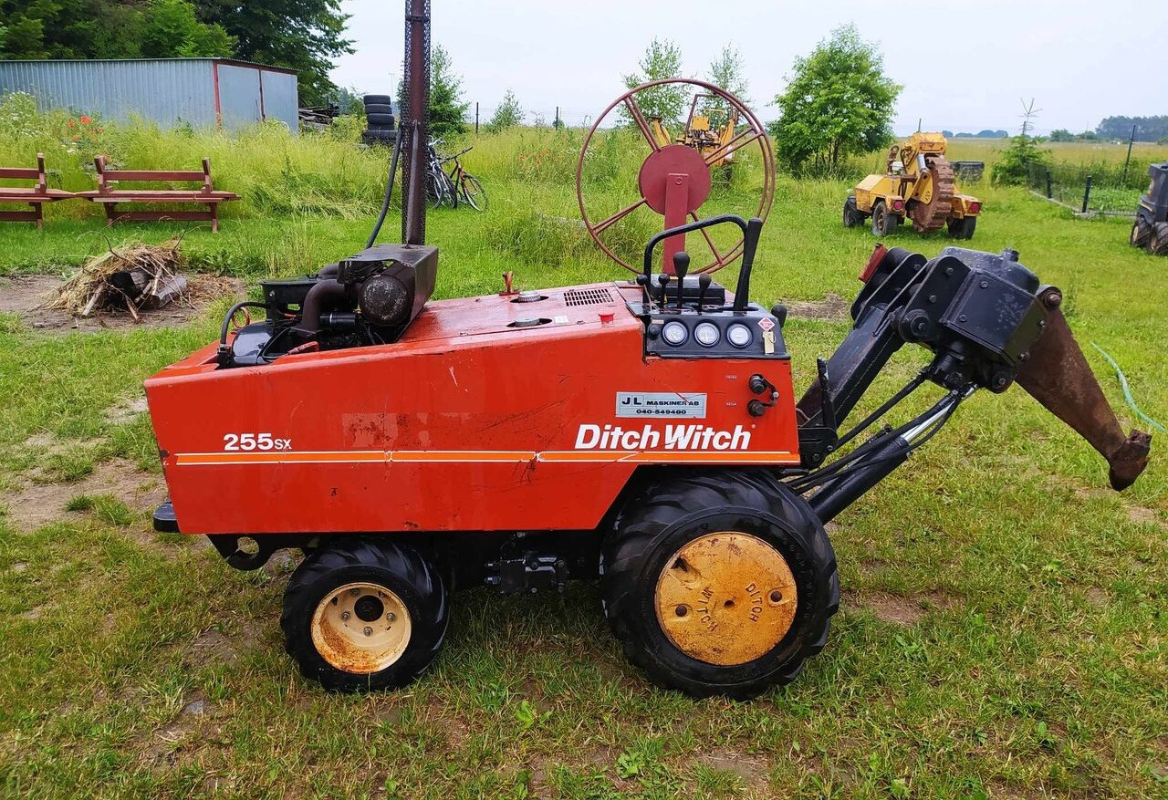 Ditch-Witch 255 SX - Каналокопател: снимка 1 Ditch-Witch 255 SX - Каналокопател: снимка 1