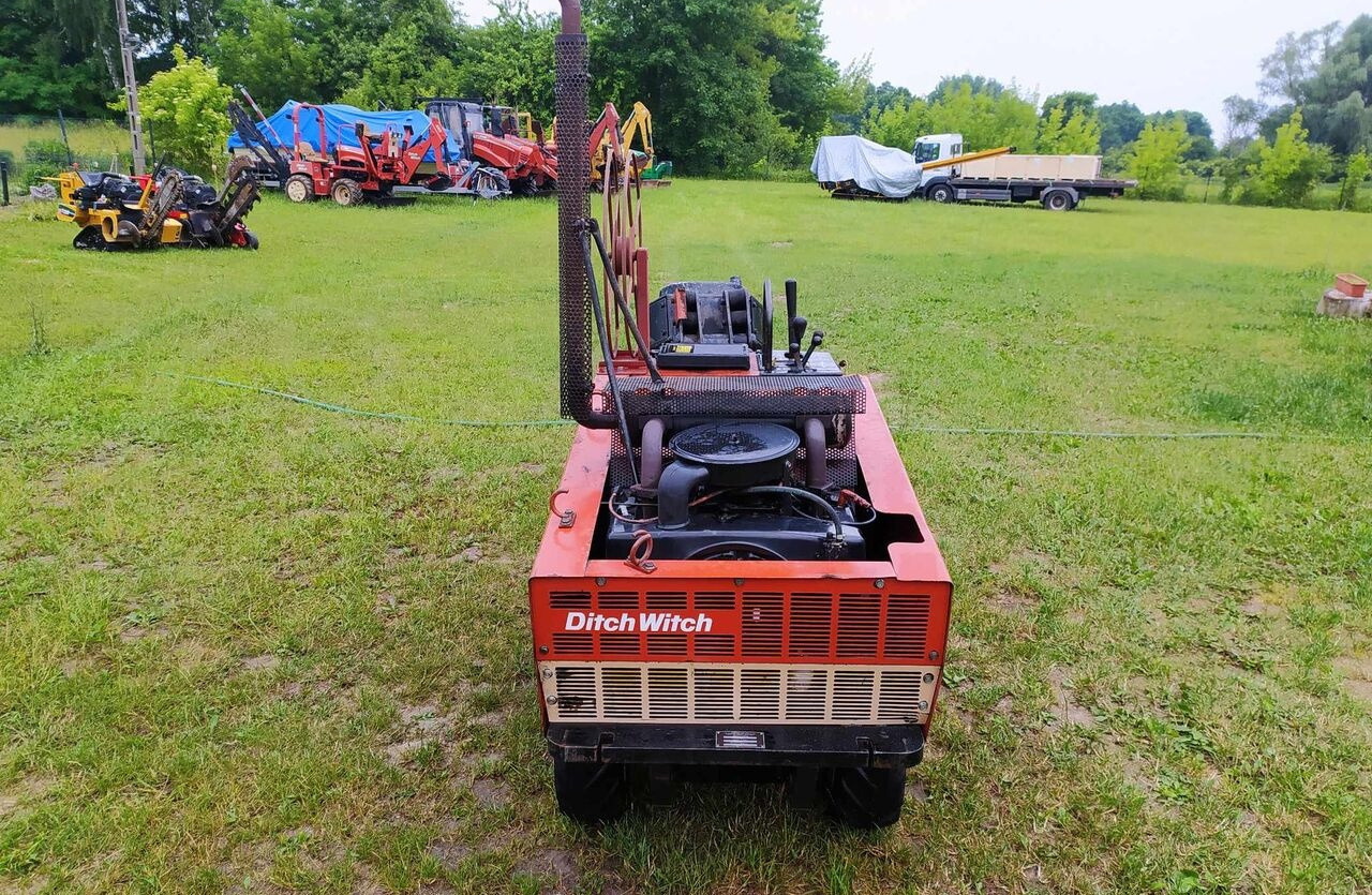 Ditch-Witch 255 SX - Каналокопател: снимка 4 Ditch-Witch 255 SX - Каналокопател: снимка 4