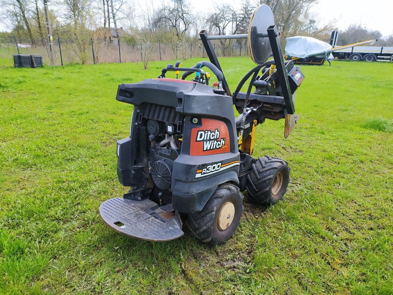 Ditch-Witch Zahn R300 - Каналокопател: снимка 4 Ditch-Witch Zahn R300 - Каналокопател: снимка 4