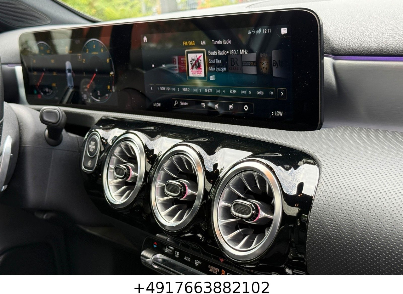 Лек автомобил Mercedes-Benz A 200 AMG/ Schiebedach/Kamera/Ambiente/Memory: снимка 13