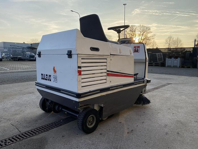 Dulevo 75 EH, Veegmachine - Професионална метачна машина: снимка 5 Dulevo 75 EH, Veegmachine - Професионална метачна машина: снимка 5