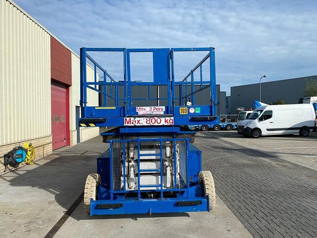 Holland lift Twinstar A-125EV, Schaar hoogwerker - Работна площадка: снимка 3 Holland lift Twinstar A-125EV, Schaar hoogwerker - Работна площадка: снимка 3