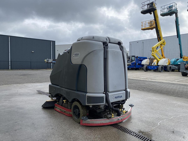 Nilfisk SC6500 1100C, Veeg- Schrobmachine - Подопочистваща машина: снимка 4 Nilfisk SC6500 1100C, Veeg- Schrobmachine - Подопочистваща машина: снимка 4