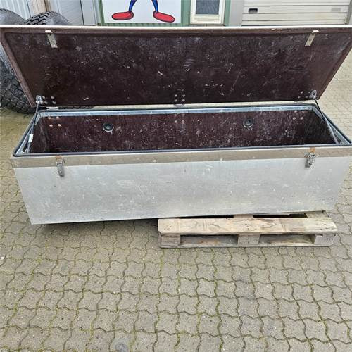 ABC Materialeskab til ladbil - Кабина и интериор за Камион: снимка 2 ABC Materialeskab til ladbil - Кабина и интериор за Камион: снимка 2