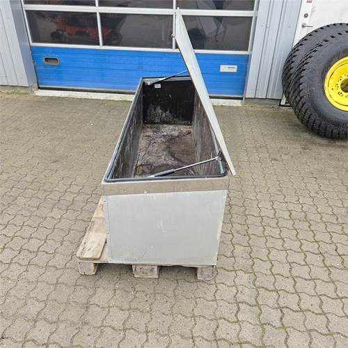 ABC Materialeskab til ladbil - Кабина и интериор за Камион: снимка 3 ABC Materialeskab til ladbil - Кабина и интериор за Камион: снимка 3