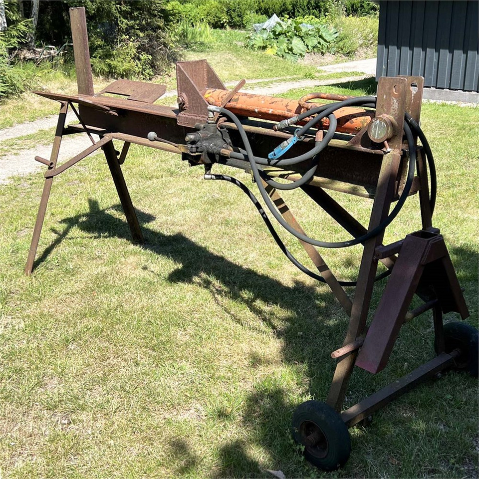 ABC Wood splitter - Цепачка за дърва: снимка 1 ABC Wood splitter - Цепачка за дърва: снимка 1