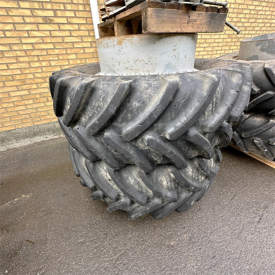 Alliance Tvillingehjul / Twin wheels 540/65 R34 - Трактор: снимка 1 Alliance Tvillingehjul / Twin wheels 540/65 R34 - Трактор: снимка 1
