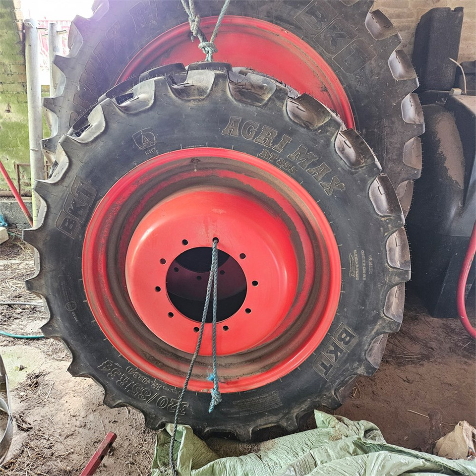 BKT Agri max - Трактор: снимка 4 BKT Agri max - Трактор: снимка 4