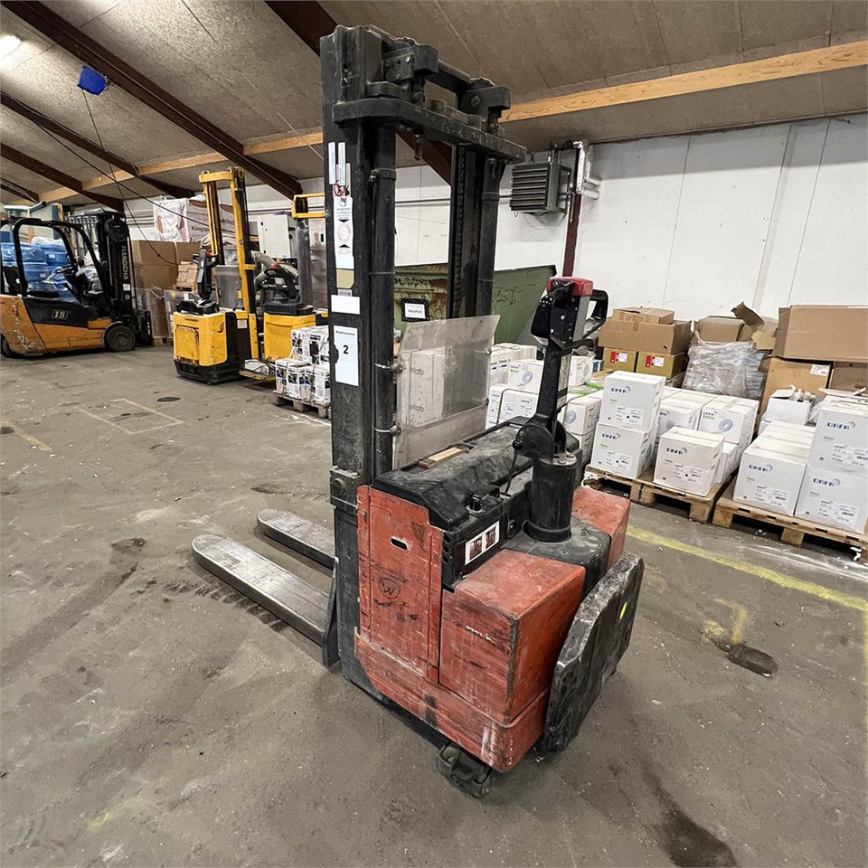 BT LSV 1600 2 - Палетна количка: снимка 4 BT LSV 1600 2 - Палетна количка: снимка 4