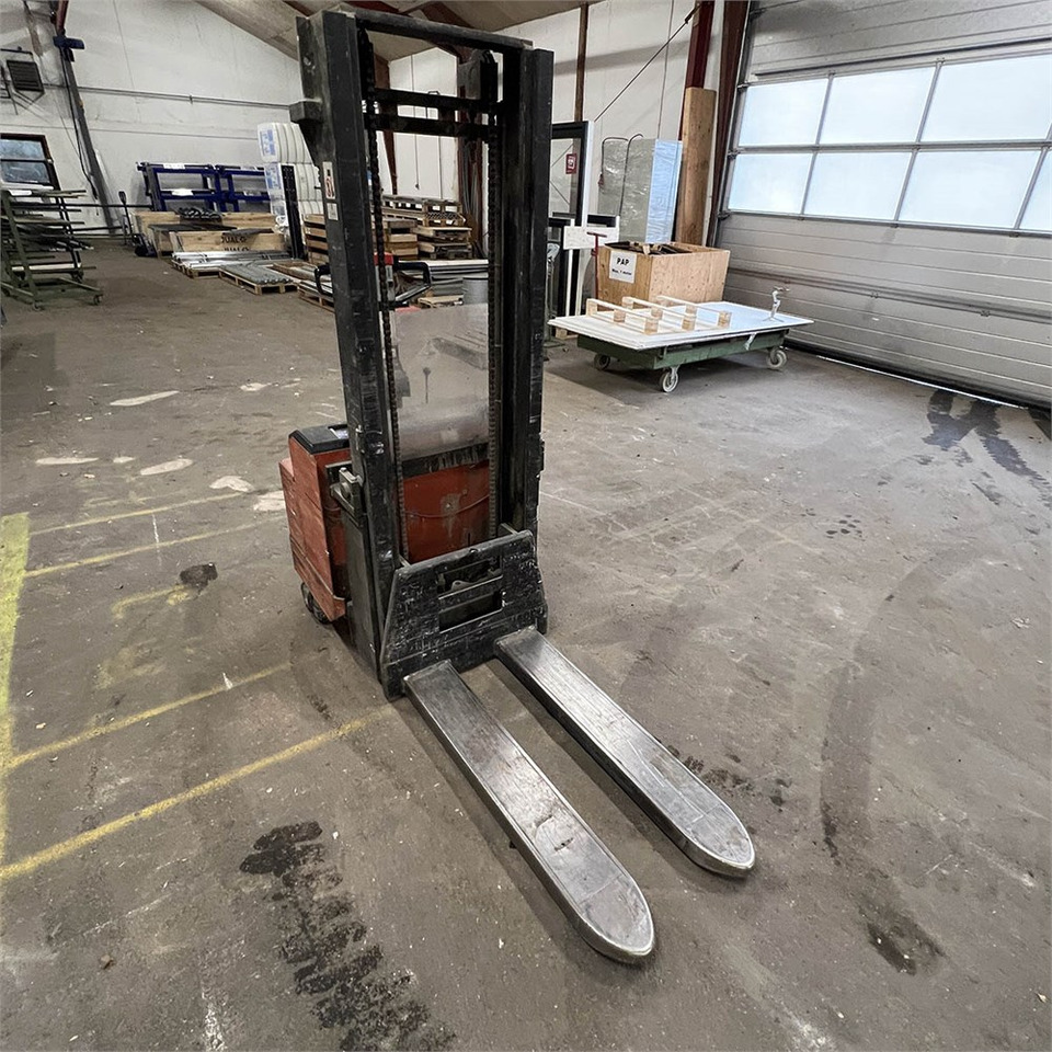 Палетна количка BT LSV 1600 2: снимка 8