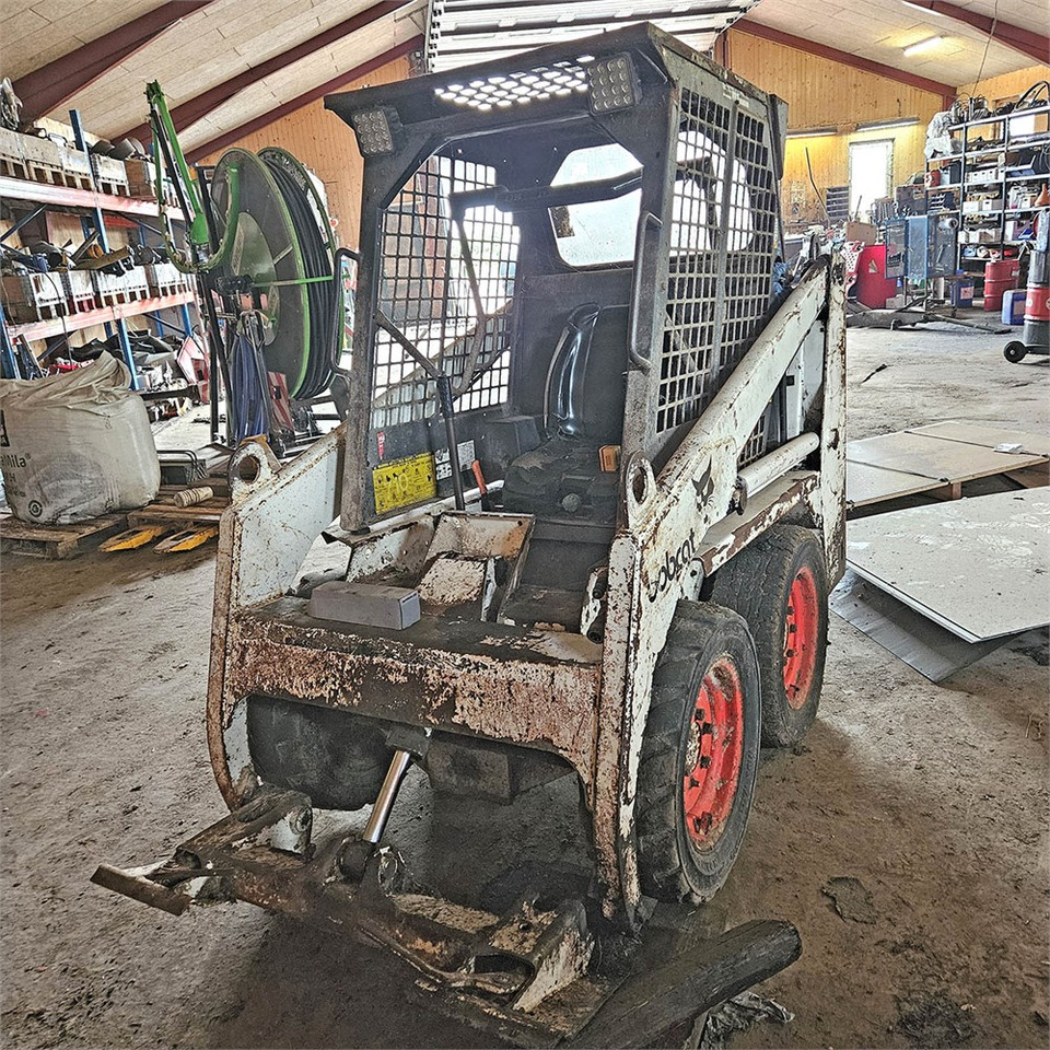 Bobcat 543 - Мини челен товарач: снимка 2 Bobcat 543 - Мини челен товарач: снимка 2