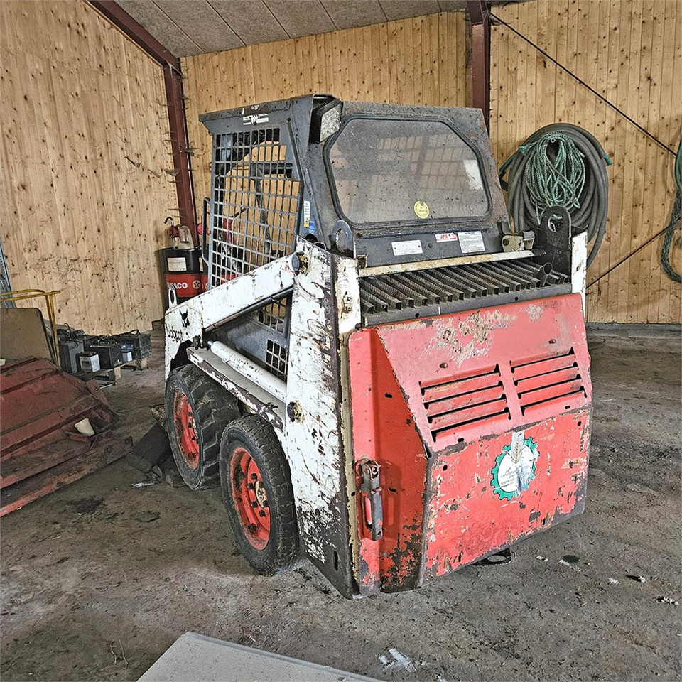 Bobcat 543 - Мини челен товарач: снимка 3 Bobcat 543 - Мини челен товарач: снимка 3
