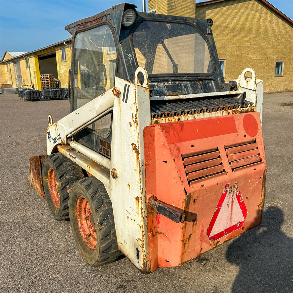 Bobcat 543 - Мини челен товарач: снимка 3 Bobcat 543 - Мини челен товарач: снимка 3