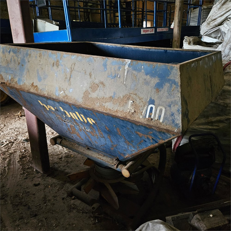 Bogballe B-700 - Машина за торене: снимка 2 Bogballe B-700 - Машина за торене: снимка 2