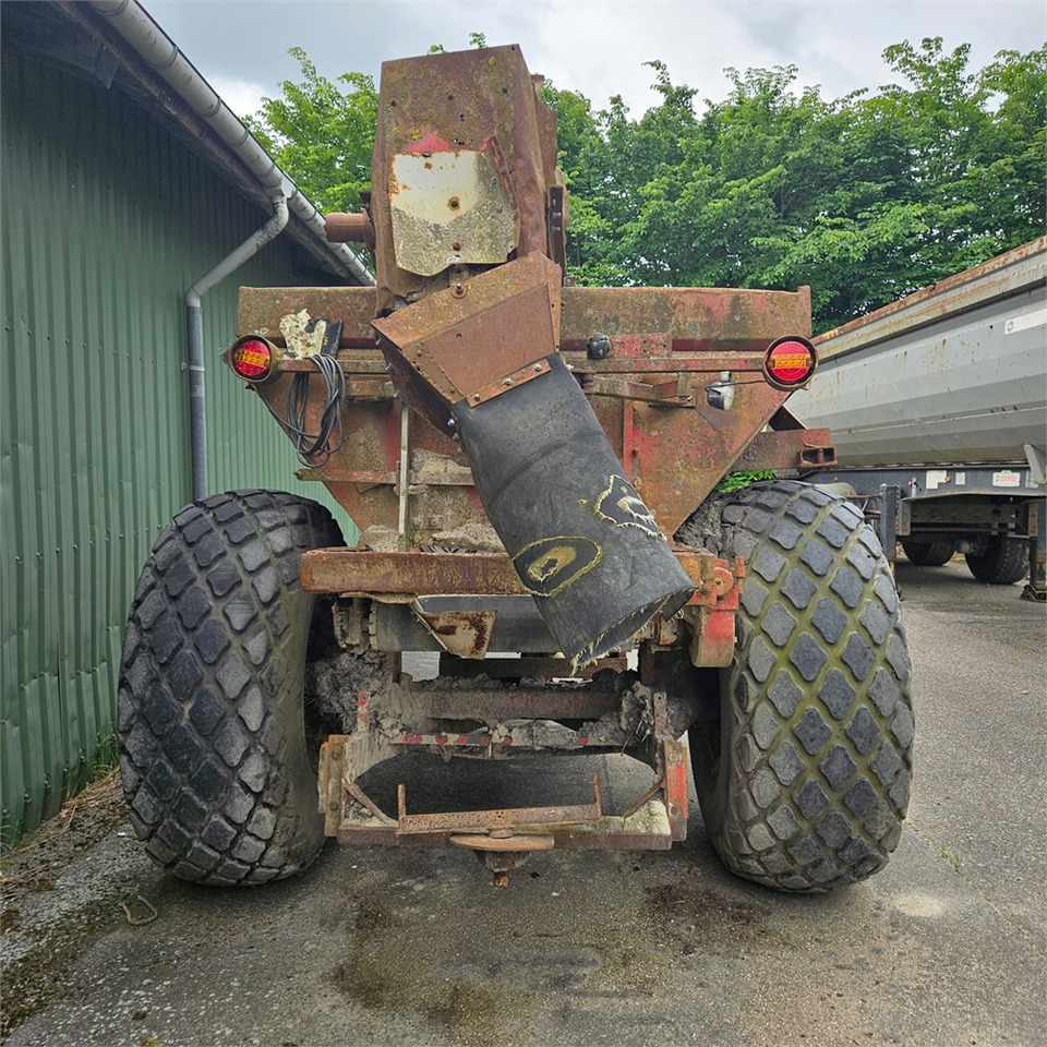 Bredal B50 - Машина за разпръскване на сол/ Пясък: снимка 4 Bredal B50 - Машина за разпръскване на сол/ Пясък: снимка 4