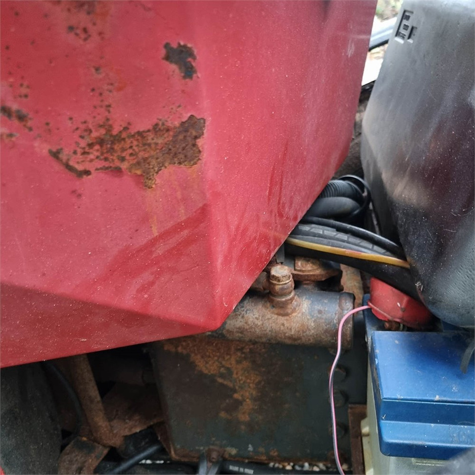 Трактор за комунални дейности Carraro HST 4400 Superpark: снимка 32