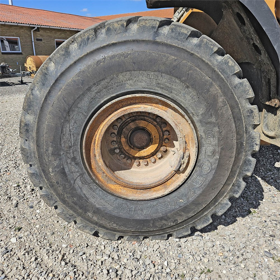 Колесен товарач Case 921 E: снимка 50 Колесен товарач Case 921 E: снимка 50