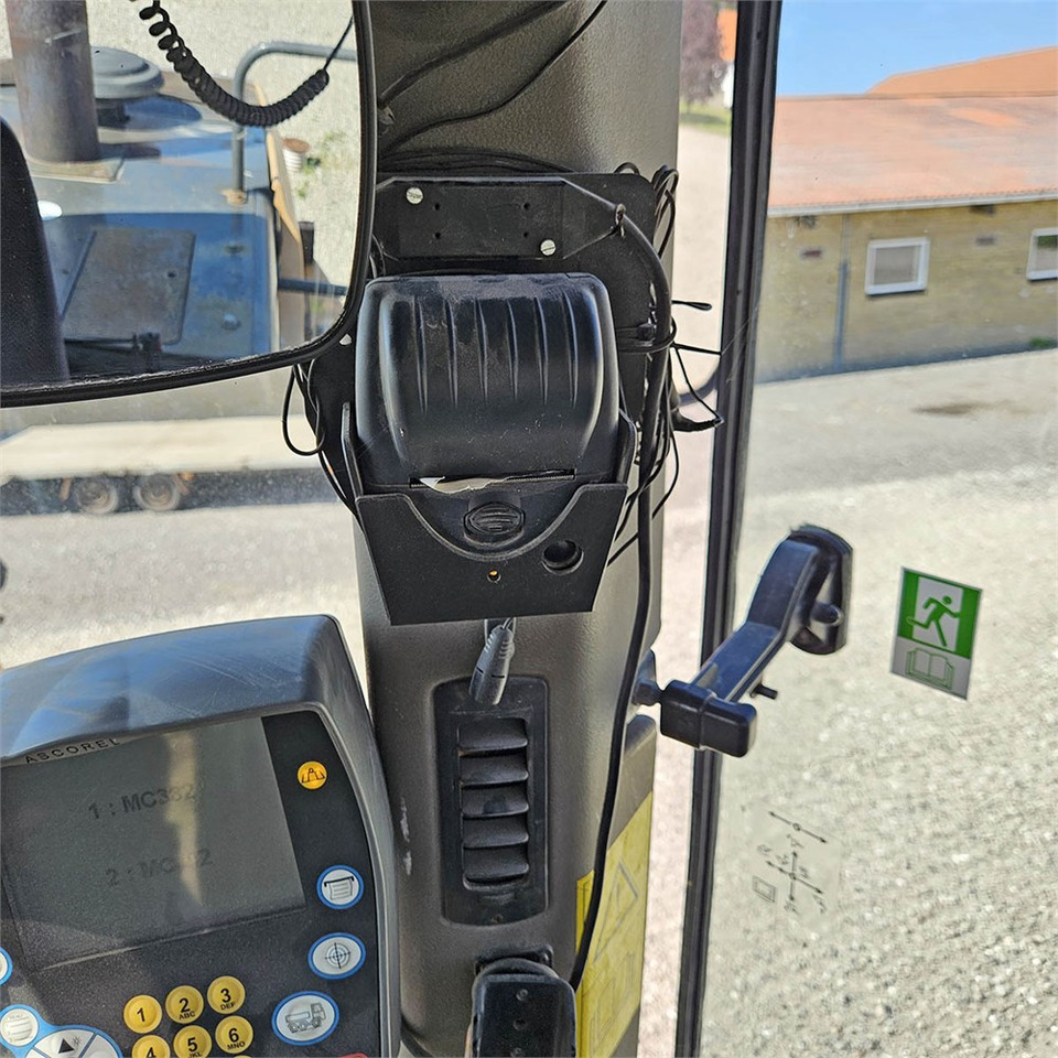 Колесен товарач Case 921 E: снимка 17 Колесен товарач Case 921 E: снимка 17