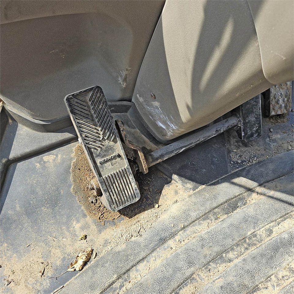 Колесен товарач Case 921 E: снимка 23 Колесен товарач Case 921 E: снимка 23