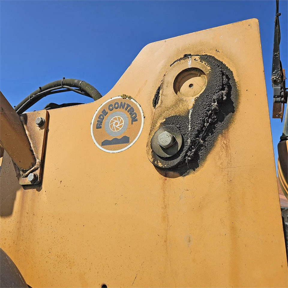 Колесен товарач Case 921 E: снимка 27 Колесен товарач Case 921 E: снимка 27