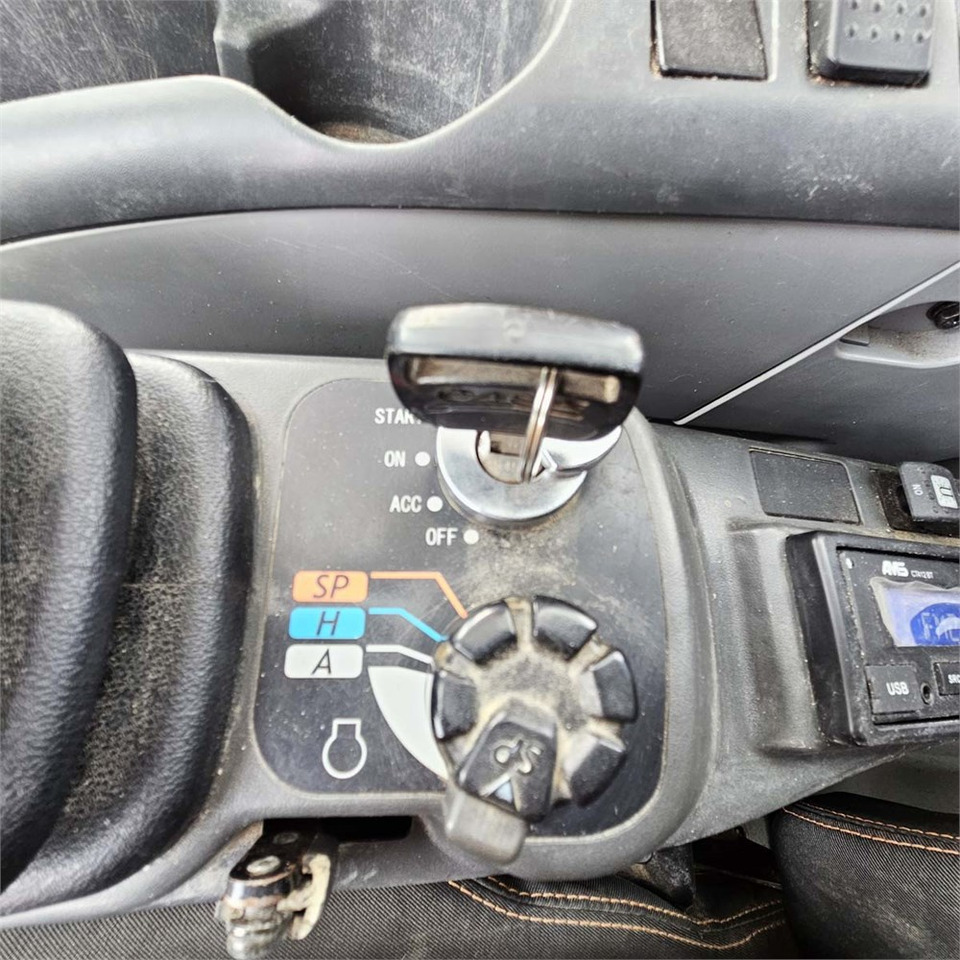 Верижен багер Case CX350 D: снимка 14