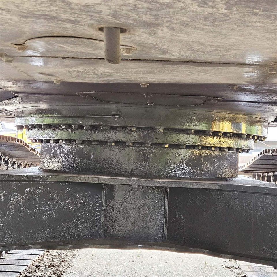 Верижен багер Case CX350 D: снимка 37