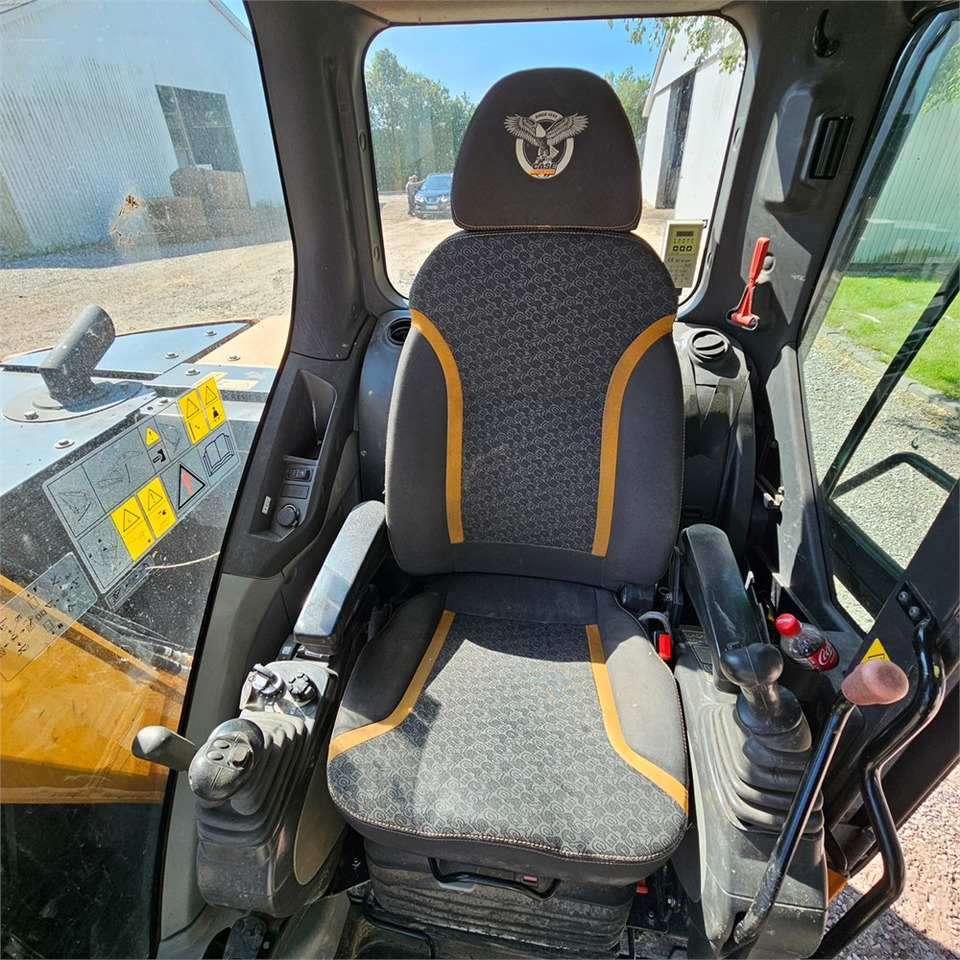 Мини багер Case CX75C SR: снимка 12 Мини багер Case CX75C SR: снимка 12