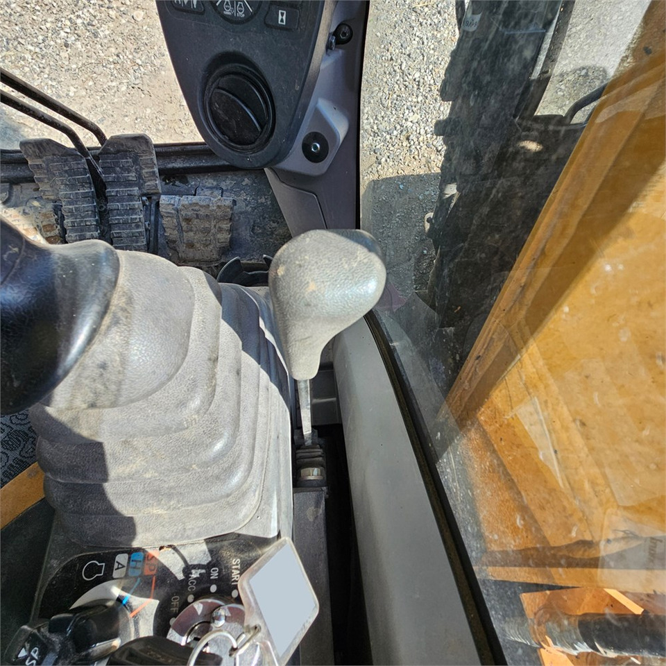 Мини багер Case CX75C SR: снимка 16 Мини багер Case CX75C SR: снимка 16