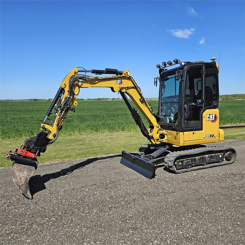 Caterpillar 302.7 CR - Мини багер: снимка 2 Caterpillar 302.7 CR - Мини багер: снимка 2