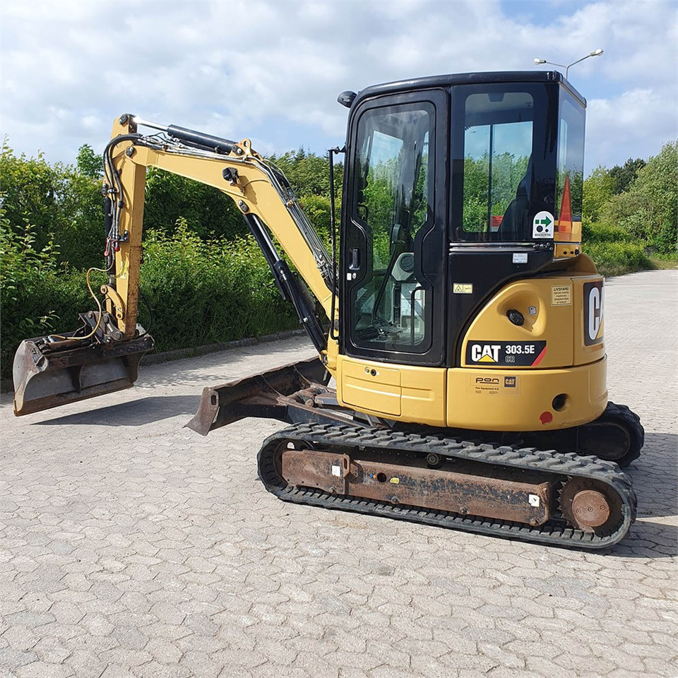 Caterpillar 303.5 E CR - Мини багер: снимка 1 Caterpillar 303.5 E CR - Мини багер: снимка 1
