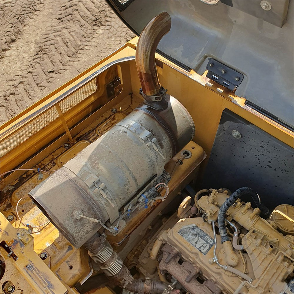 Верижен багер Caterpillar 323 EL: снимка 40
