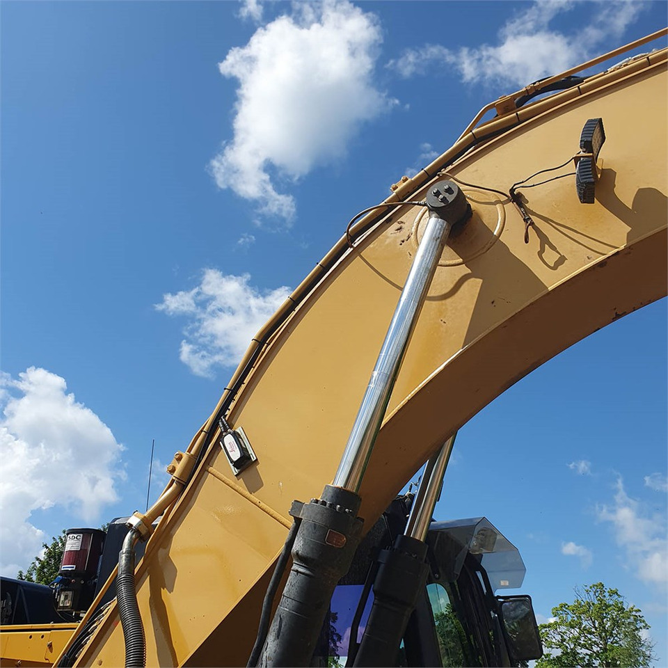 Верижен багер Caterpillar 323 EL: снимка 35