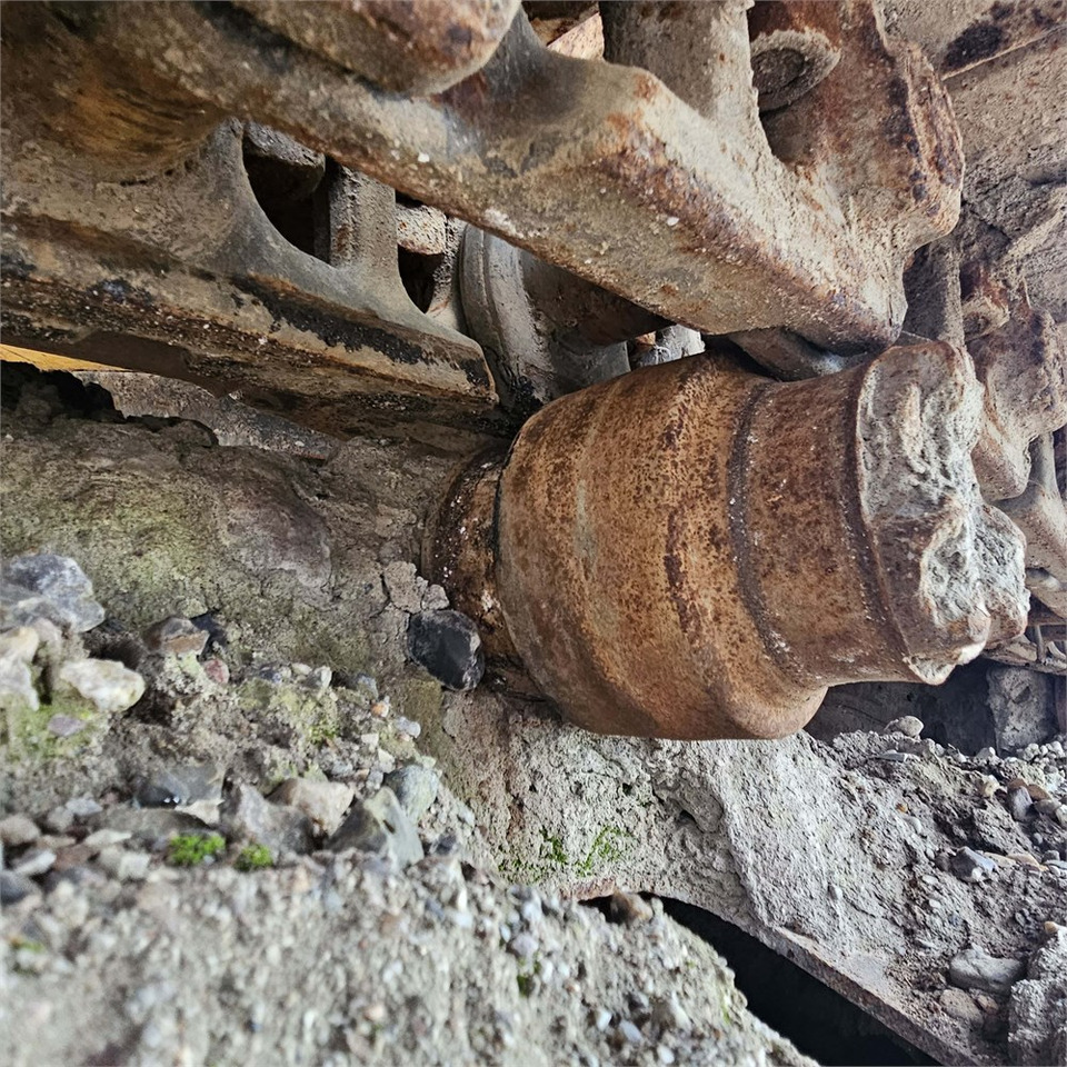 Верижен багер Caterpillar 324 EL: снимка 46