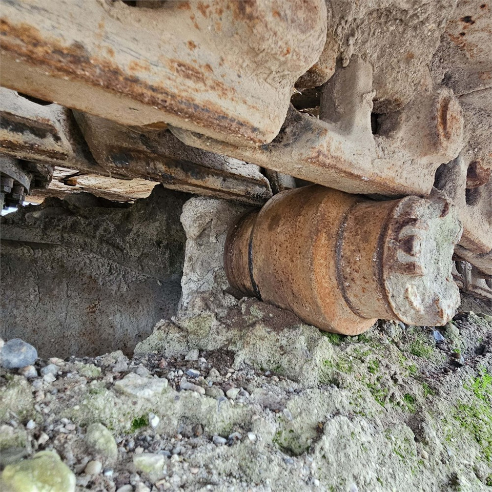 Верижен багер Caterpillar 324 EL: снимка 47