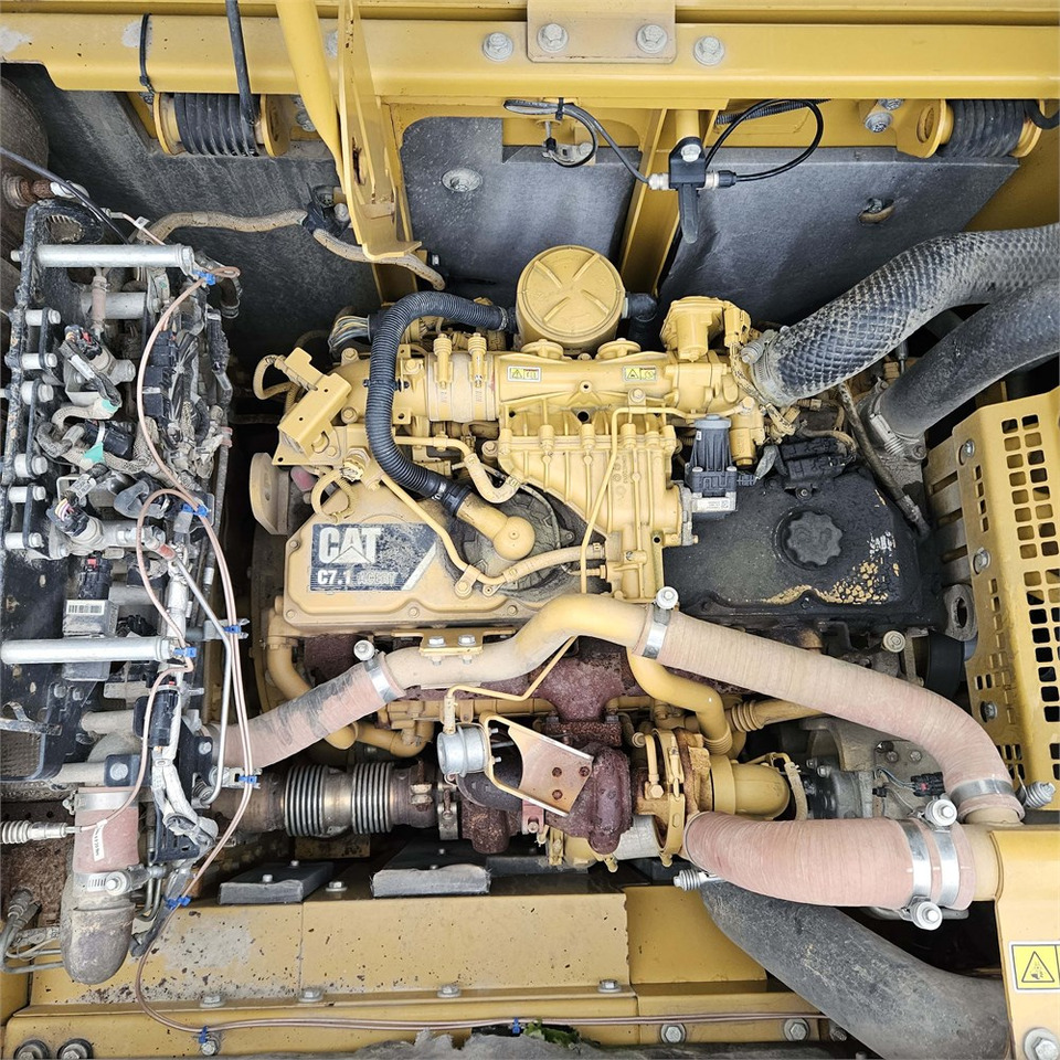 Верижен багер Caterpillar 324 EL: снимка 27