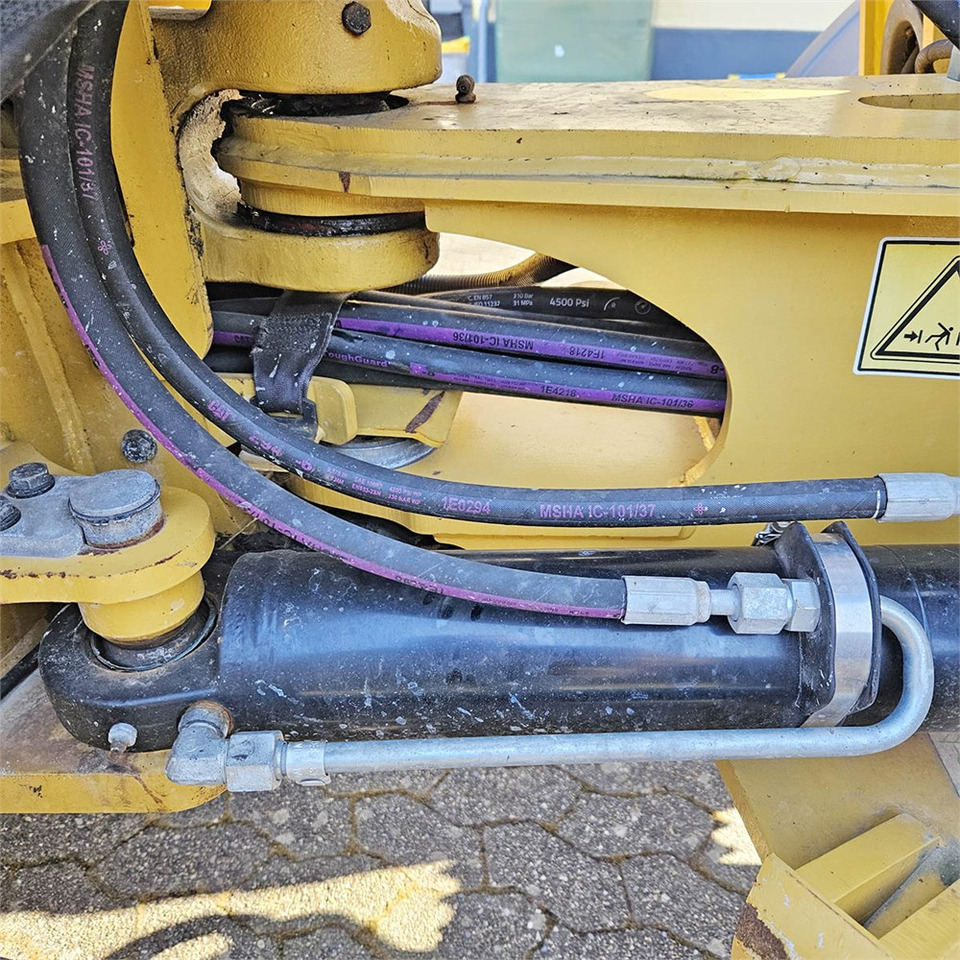 Колесен товарач Caterpillar 908 H2: снимка 31