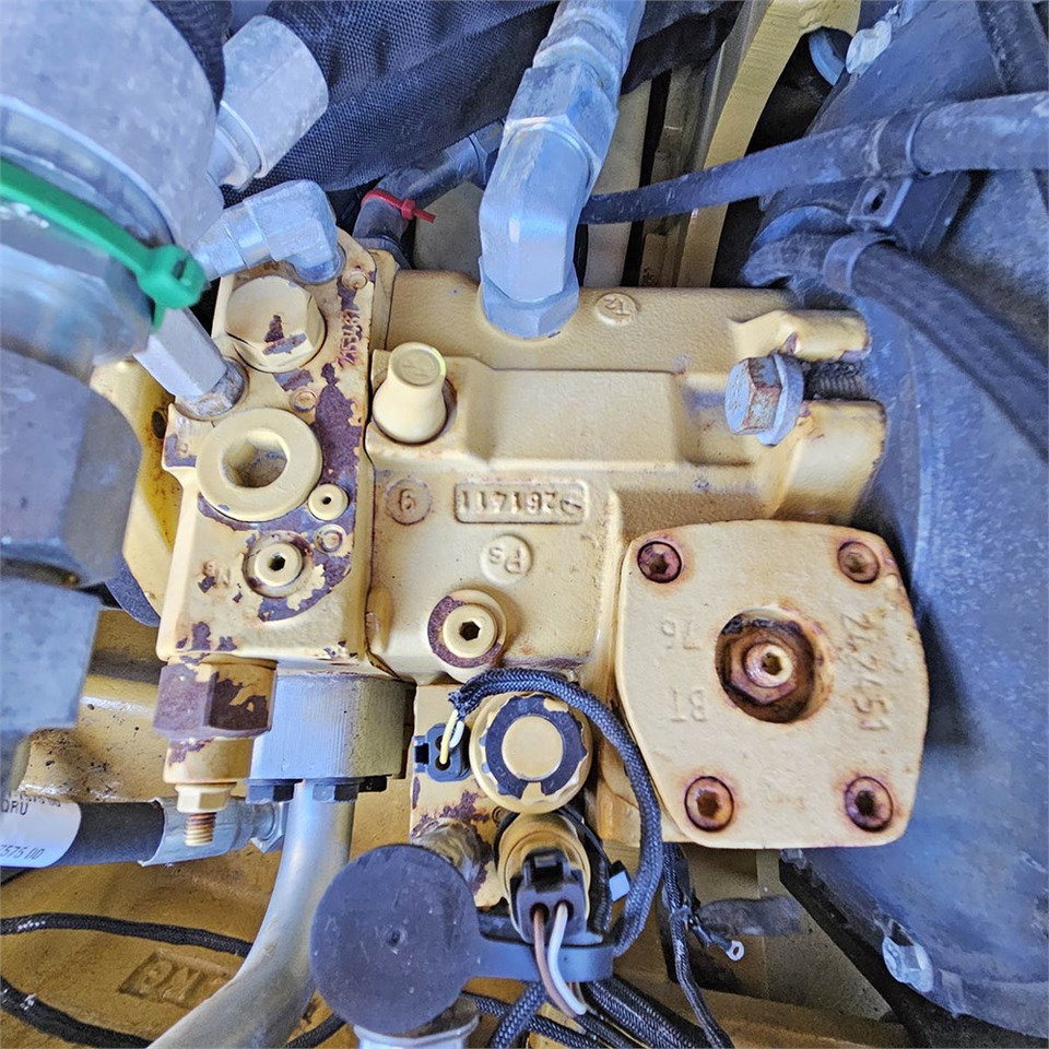 Колесен товарач Caterpillar 908 H2: снимка 24