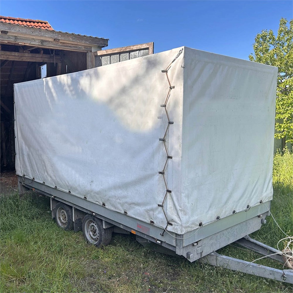 Eduard 4 - Брезентово ремарке: снимка 1 Eduard 4 - Брезентово ремарке: снимка 1