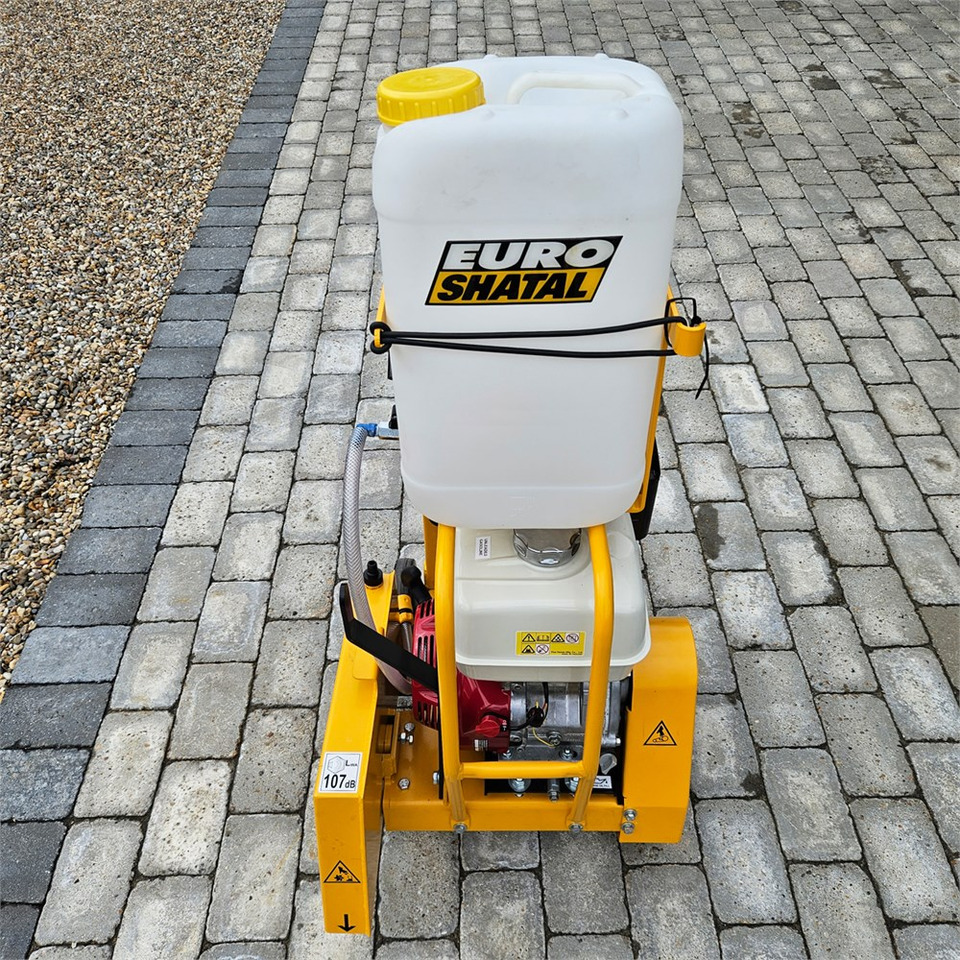 Euro Shatal CS 454M - Техника за слагане на асфалт: снимка 2 Euro Shatal CS 454M - Техника за слагане на асфалт: снимка 2