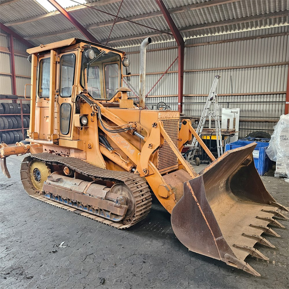 Fiat-Allis 571 FL7 B - Верижен товарач: снимка 1 Fiat-Allis 571 FL7 B - Верижен товарач: снимка 1